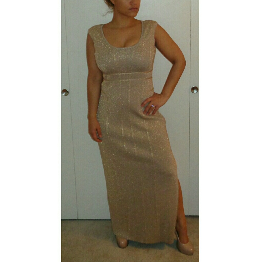 Calvin Klein Sleeveless Gold Column Gown